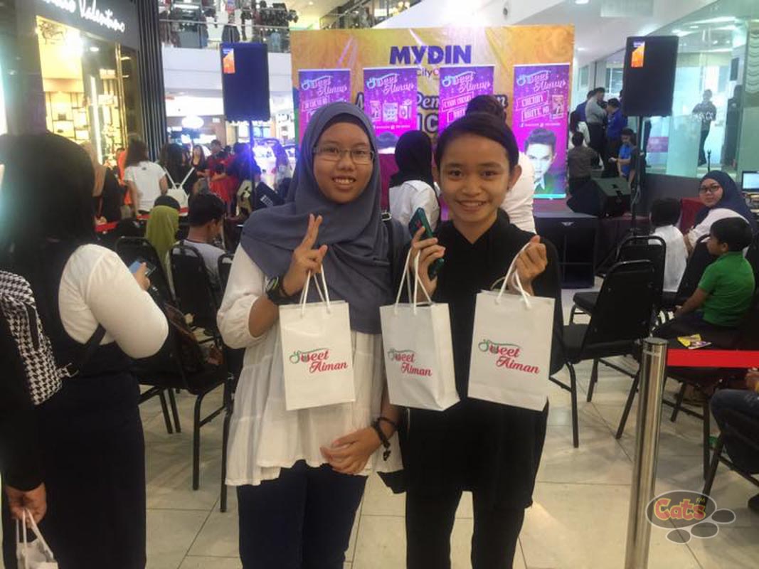 Peminat tegar Aiman Tino